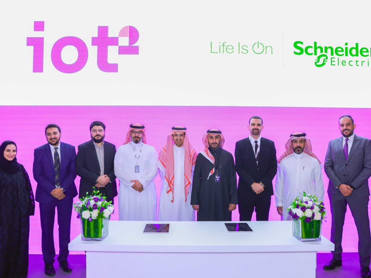 Schneider Electric and iot squared to accelerate R&D in Saudi Arabia